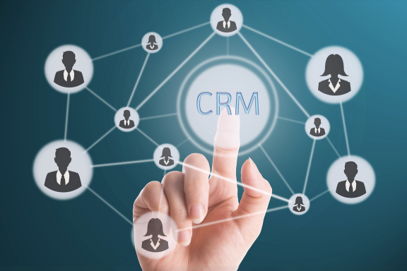 CRMs Gratuitos: A Solução para o Crescimento do seu Negócio (Mas, Atenção às Limitações!)